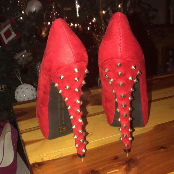 Like New Chinese Laundry Red Heels Gold Spikes 7.5 - Picture 5 of 7